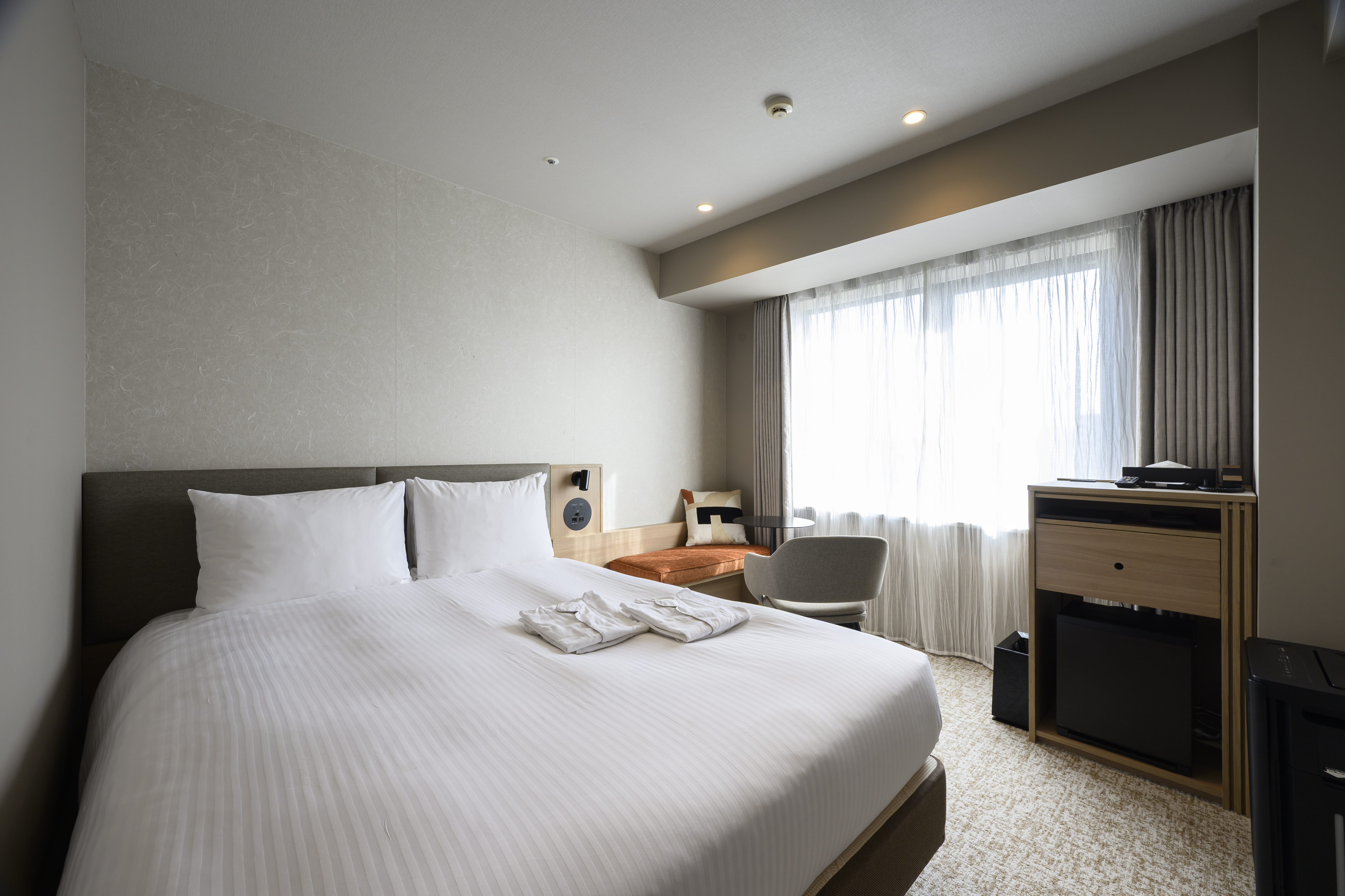 プレシャスルームメイン