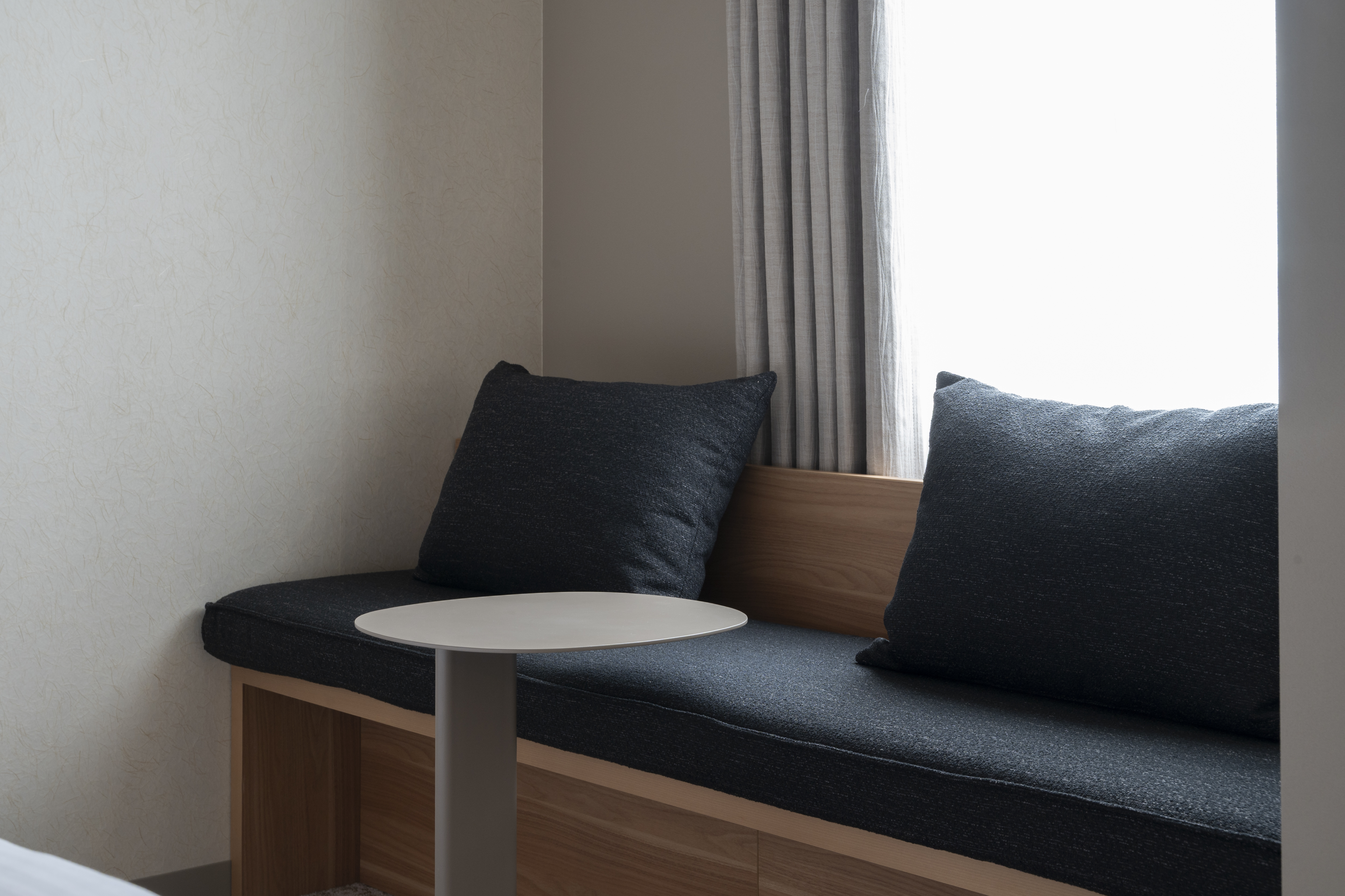 モデレートルームデスク