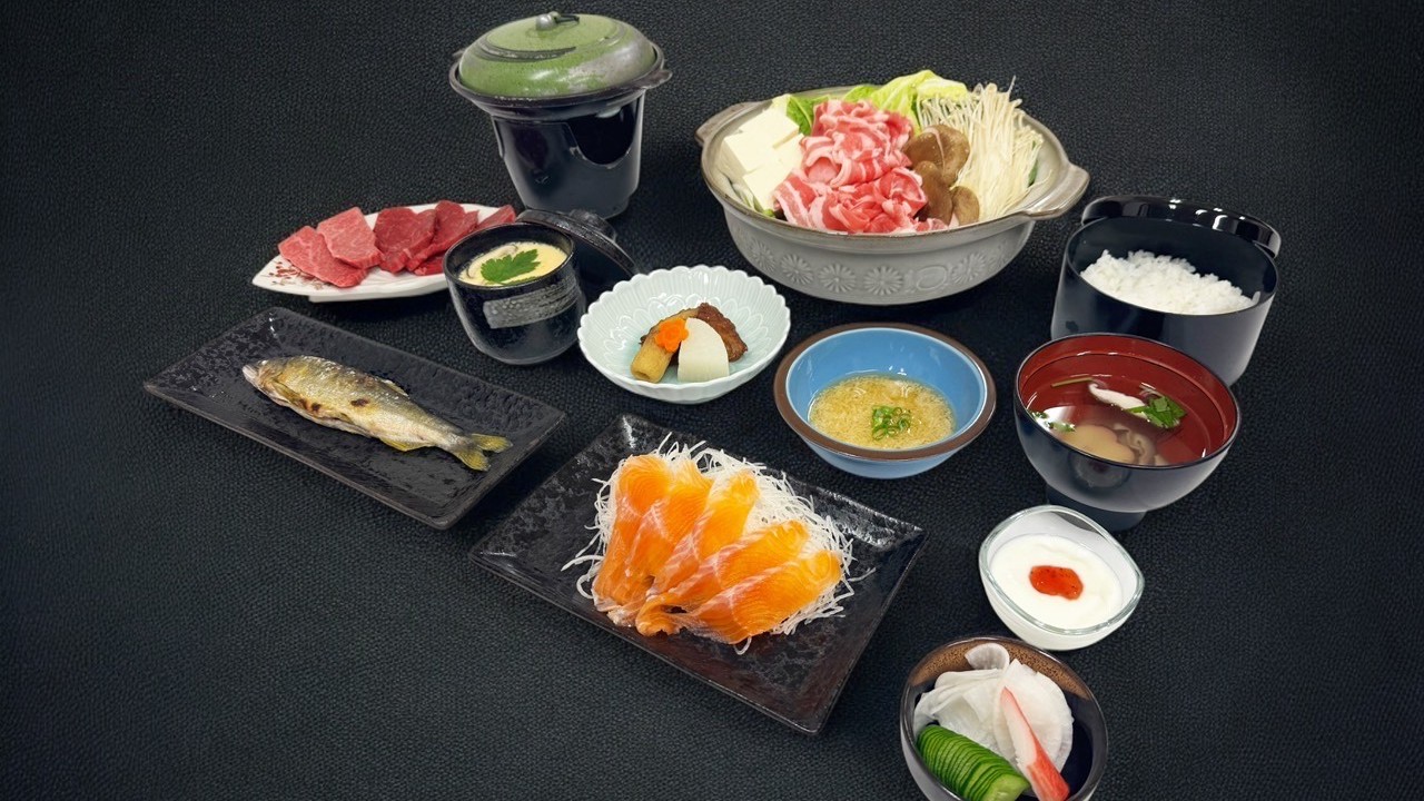 *【夕食（一例）】群馬の地産料理の数々をご提供いたします