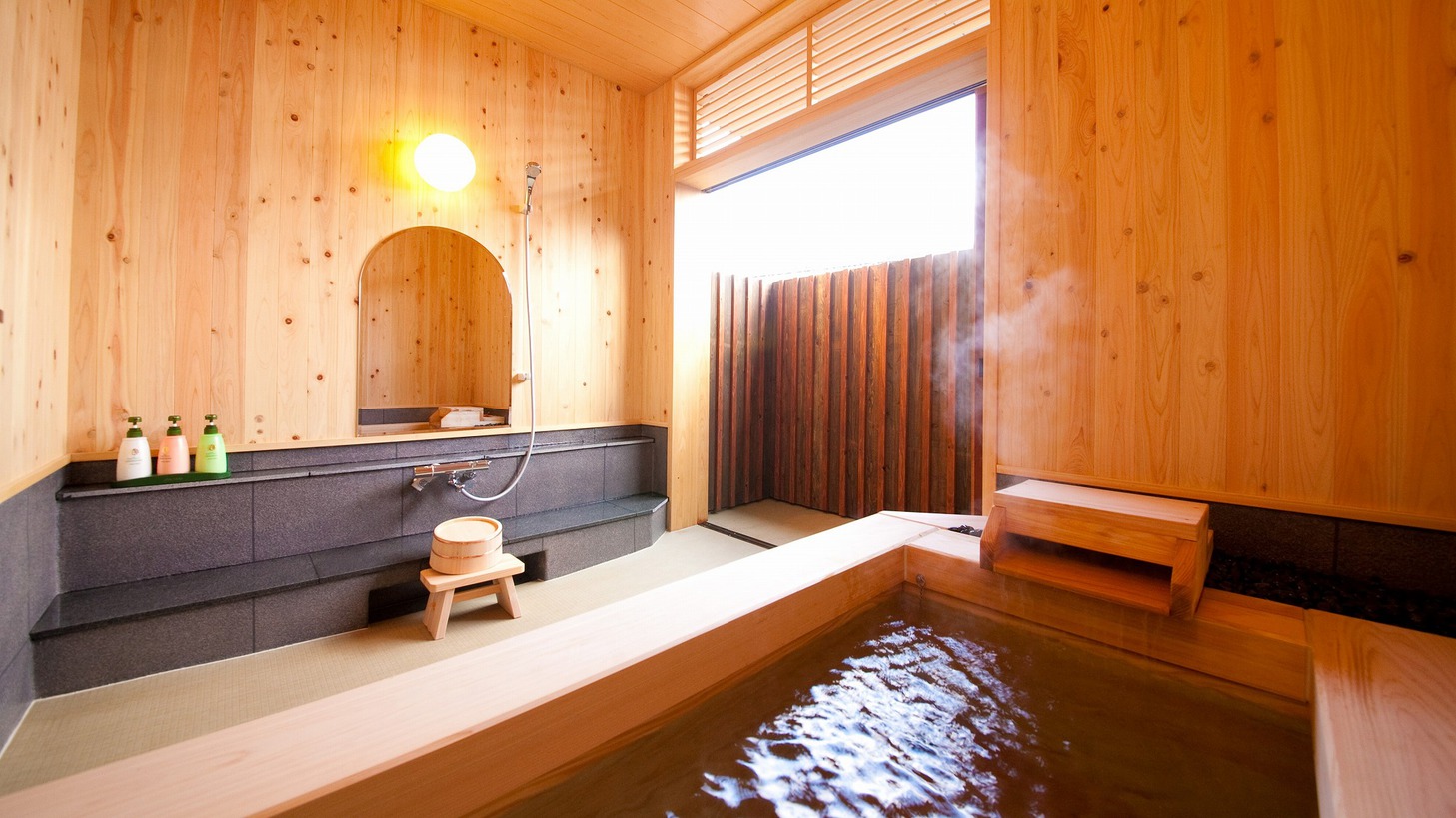 【2階建和洋室】「桔梗・胡桃・紅梅・琥珀」