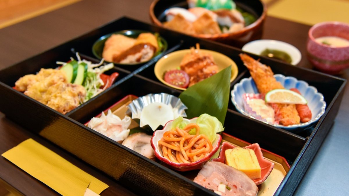 【おんせん県で贅沢するけん】 １泊夕食付きプラン♪　～地元の名店からお届けする小学生のお子様御膳～