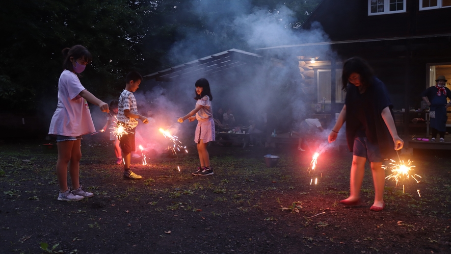 周りを気にせず花火も出来ます。