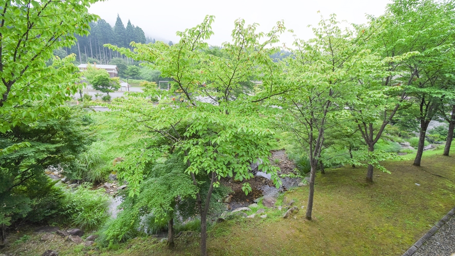 *【屋外施設】東山名水（遊歩道）