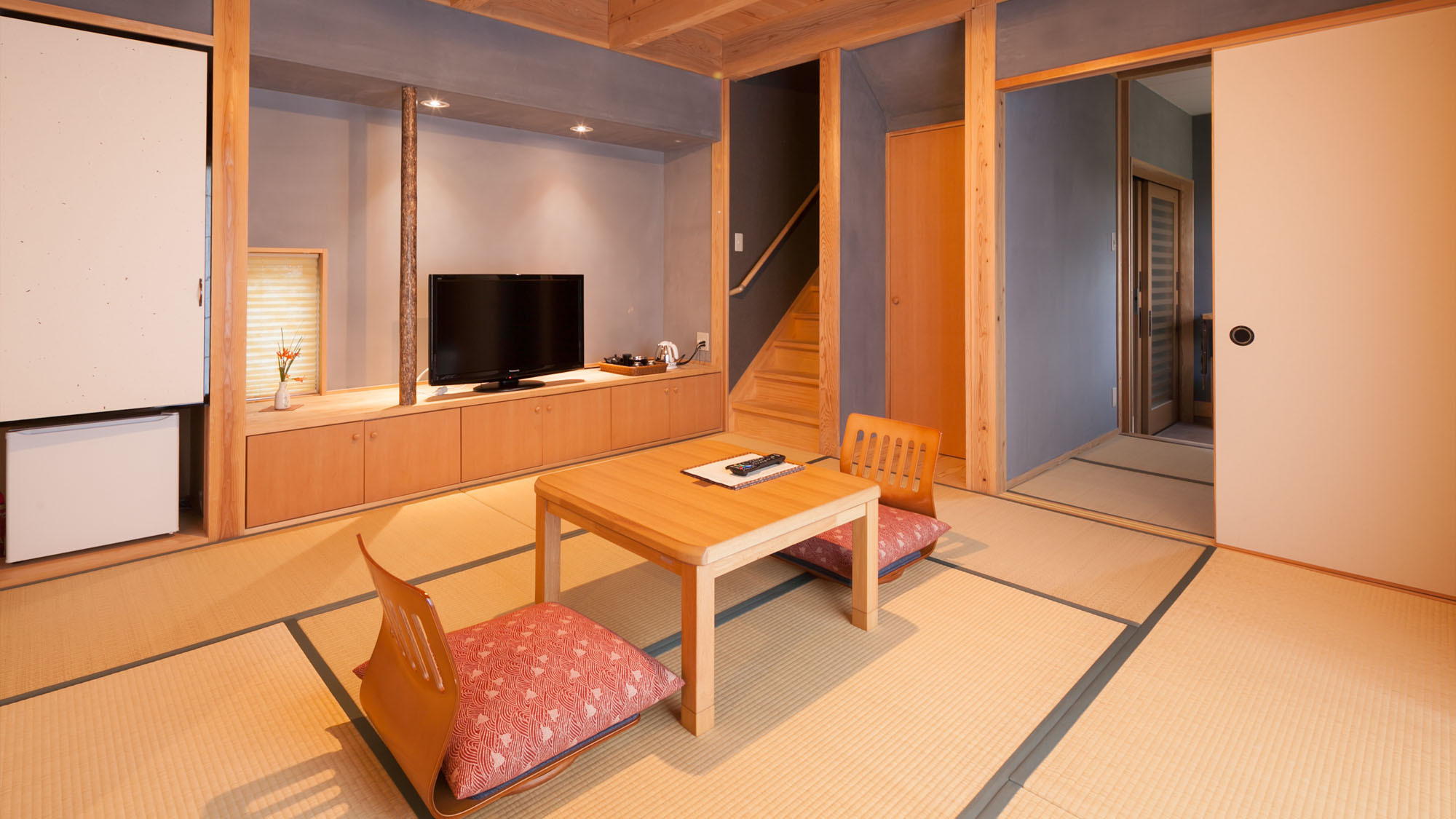 二階建て離れ和洋室（七の庄）