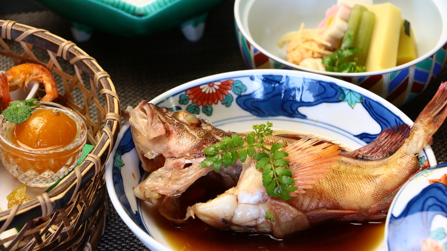 【別注料理】旬の魚の煮つけ　丸ごとのお魚が食べたい方は是非♪