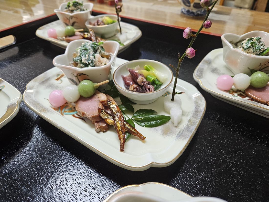 グレードアップお泊り会席料理（夕食）と朝食付