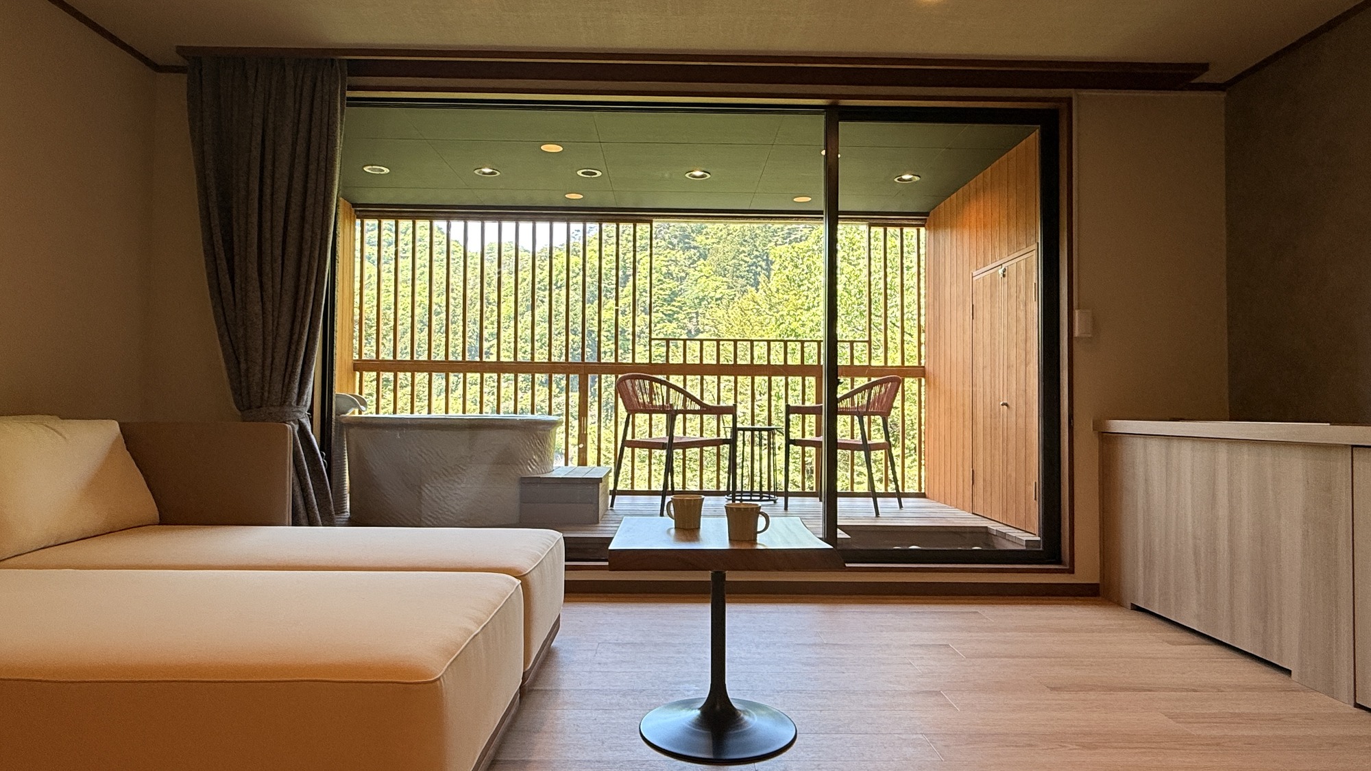 【令和8年5月OPEN】露天風呂付和洋室「楠の間」