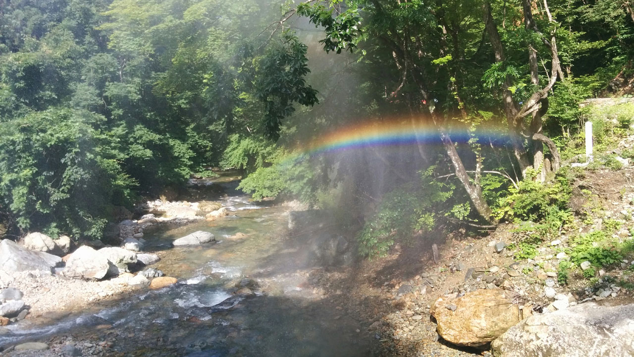 叶 温泉 旅館 屋 万 四