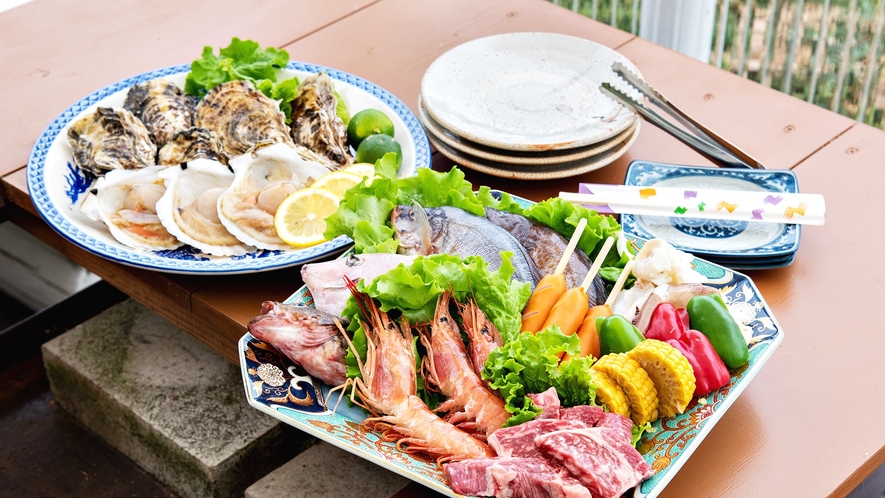 *【料理】BBQ：新鮮な海の幸や野菜などをご用意しております。（一例）