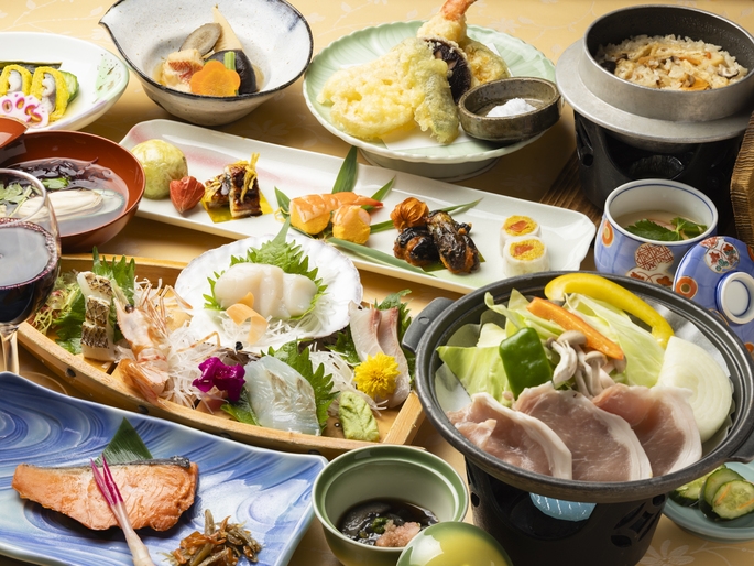 【季節の幸プラン／グレードアップ】こだわりの新鮮な海の幸や地場食材に舌鼓〜料理13品〜