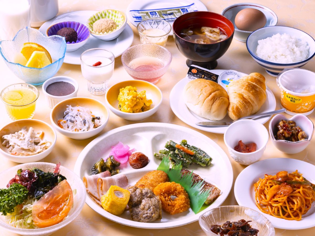 朝食バイキング