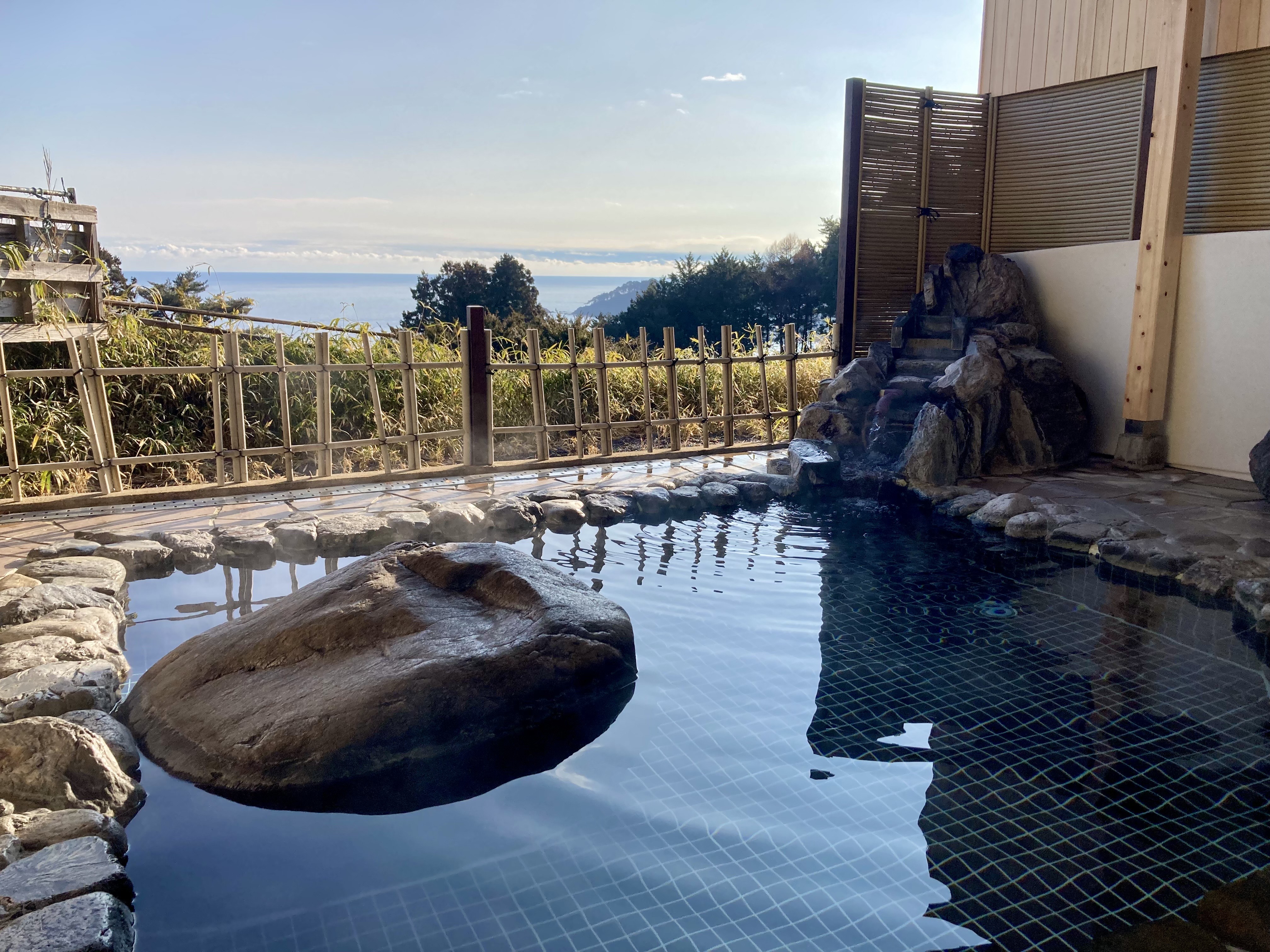 露天風呂《和風呂》