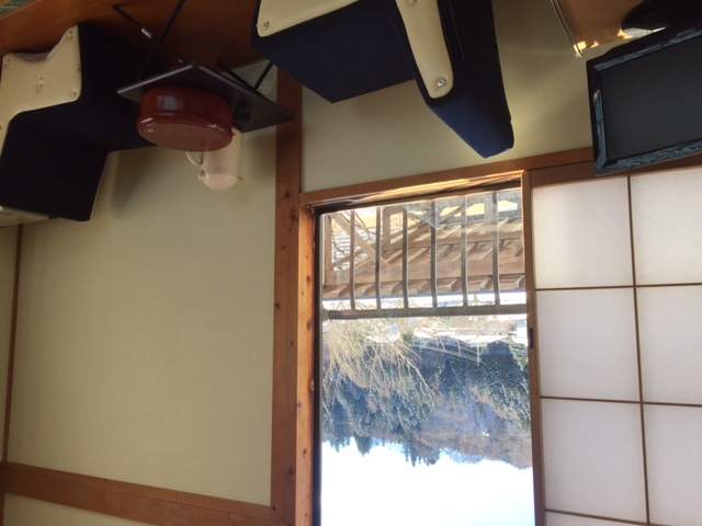 和室8畳のお部屋です。自然の光が入ります。