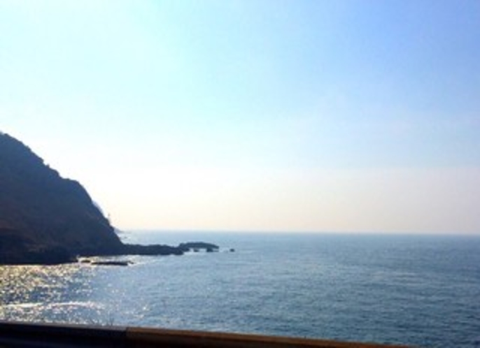 晴れの日の日本海