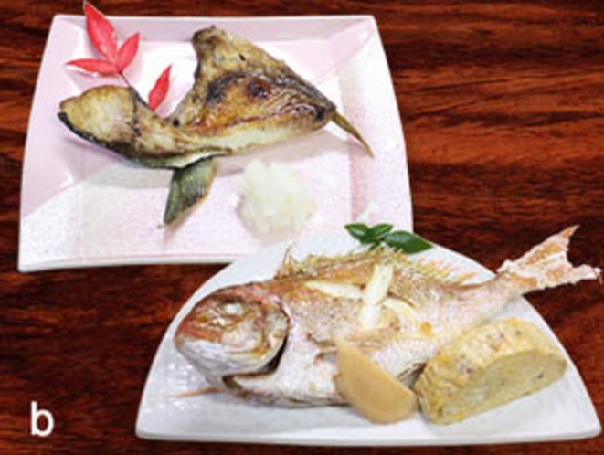 焼き物　（ノドグロ、鯛、柳ガレイ、ぶりカマ等のその時々の旬な焼き魚を一品）