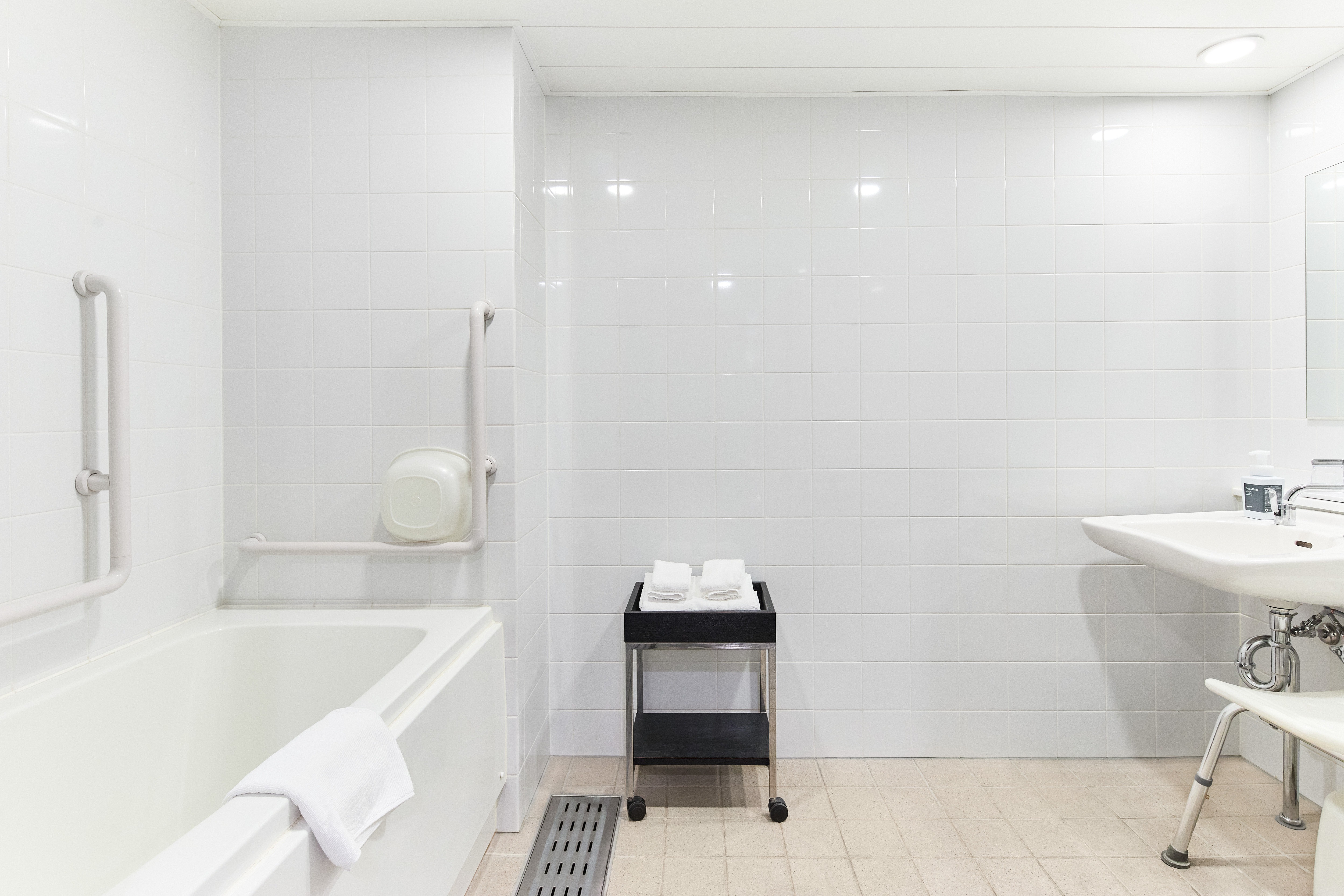 ユニバーサルツインルーム(ご予約はお電話で承っております。)