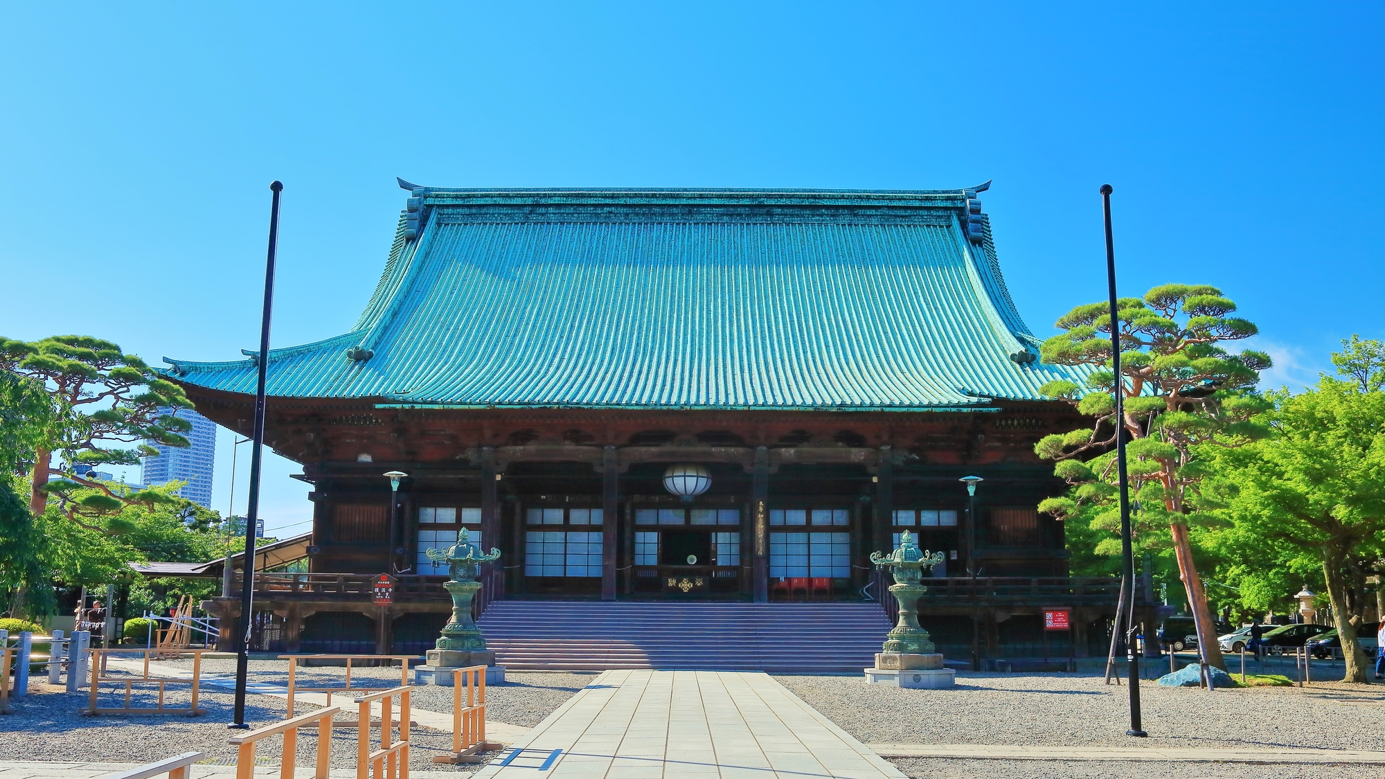 徳川綱吉の生母が創建した、歴史ある寺院「護国寺」