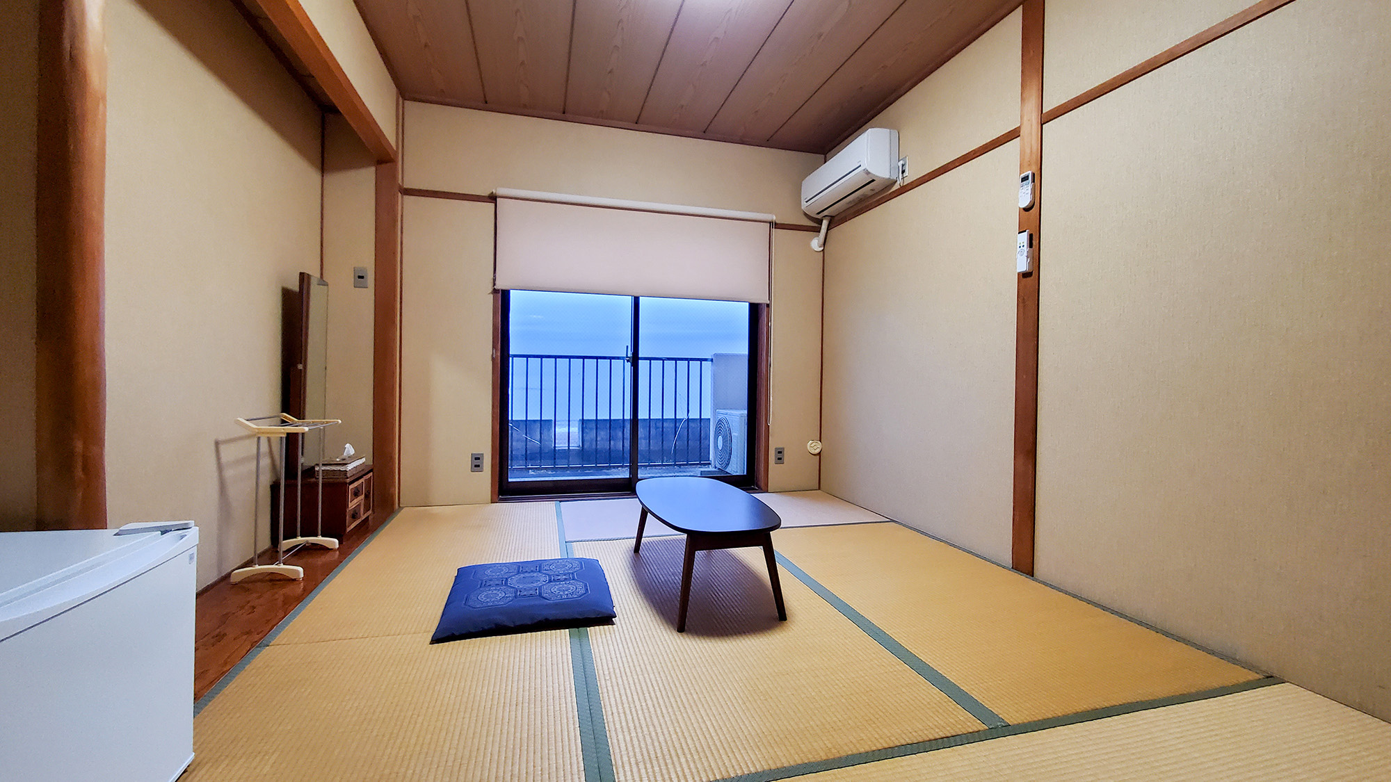 #6畳和室　飾らないシンプルさと、どこか懐かしい空気があなたを迎えます。