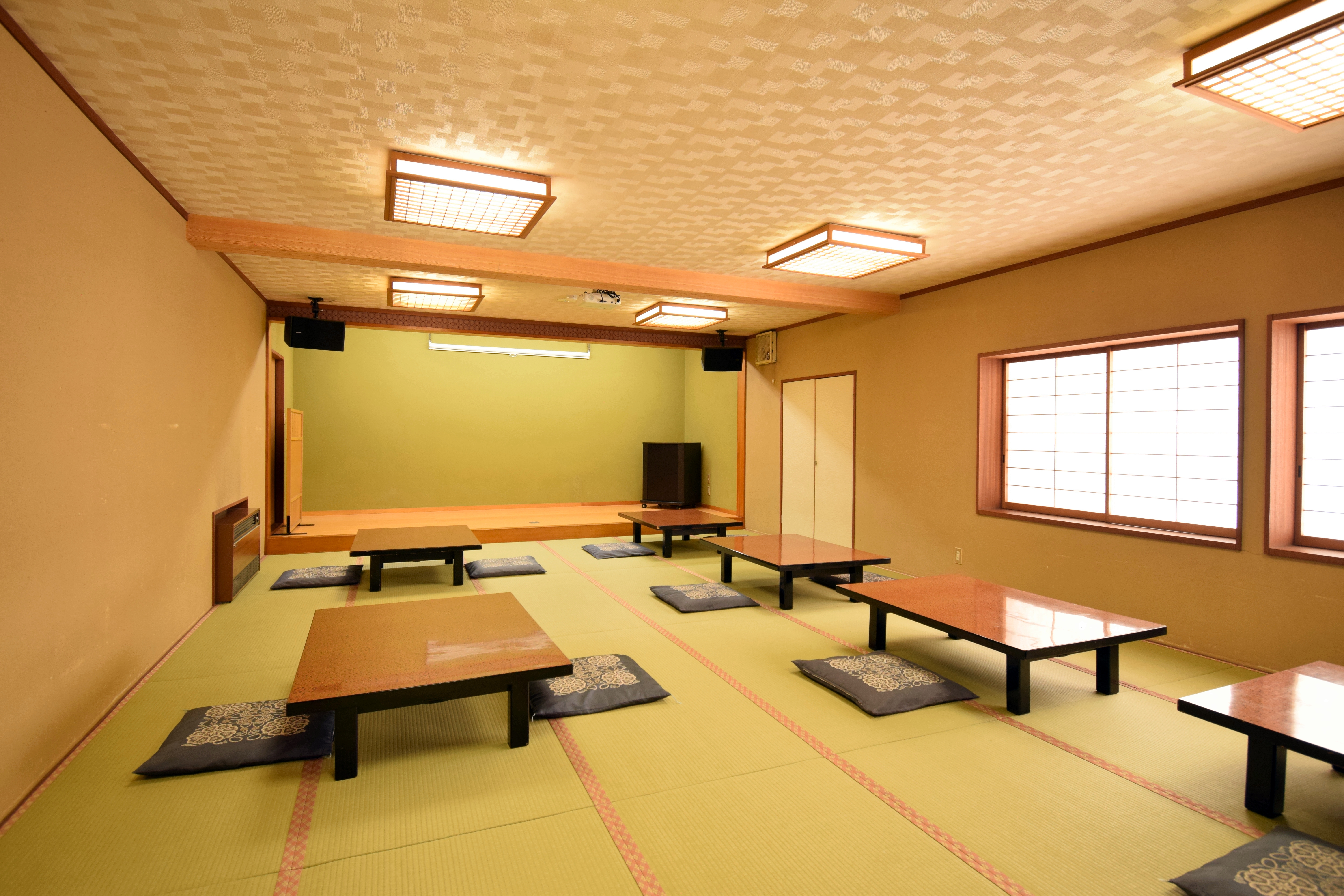 ご朝食会場