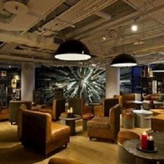 ラウンジ