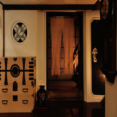 *蔵座敷“牧水の間”へはこちらからおあがり下さい。