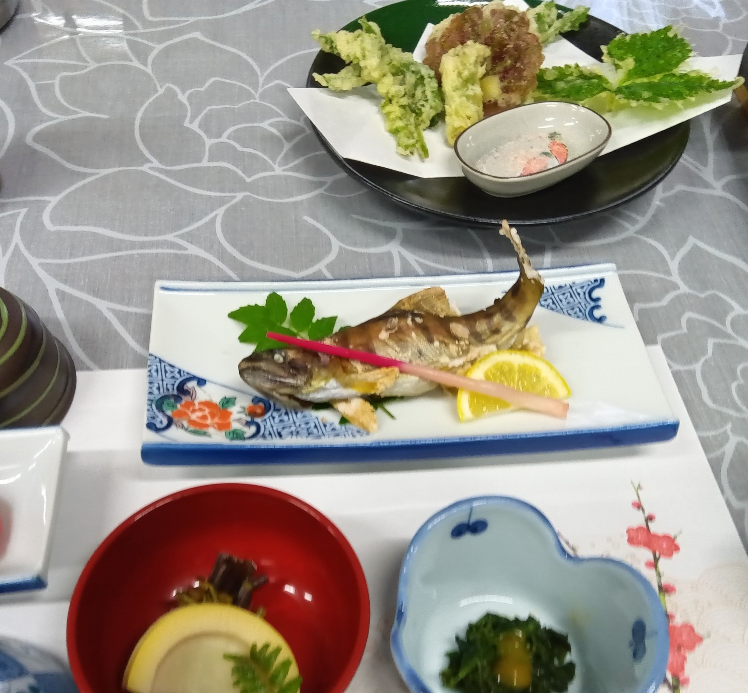 『春得』春の食材★自然の恵みを頂き、山菜料理や地元の食材を使った2食付きプラン