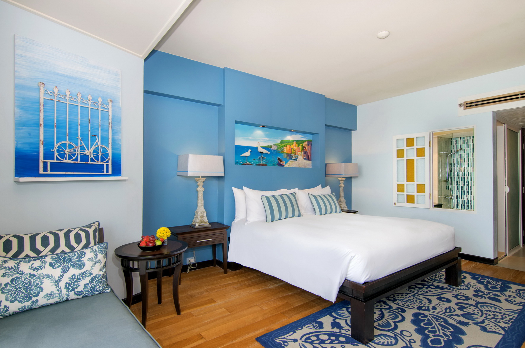 デラックスシービュー　キングベッド1台