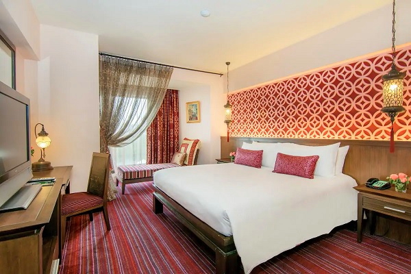 テーマスイートシービュー　モロッコ調　ベッドルーム