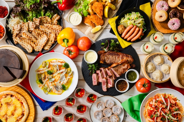 ■平日■【旅するブッフェ　世界美食めぐりディナーブッフェ付】ホテルブッフェ満喫プラン＜2食付＞