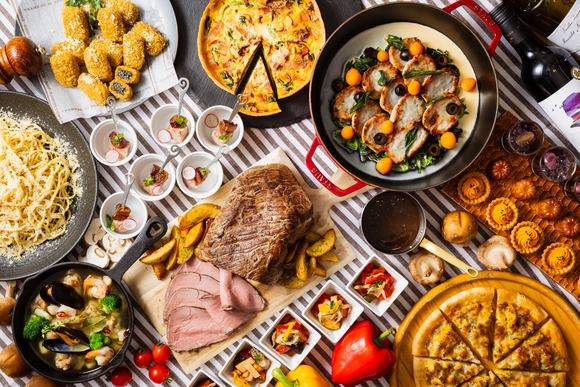 ■平日■【旅するビュッフェ　ヨーロッパ美食めぐり】ホテルブッフェ満喫プラン＜2食付＞