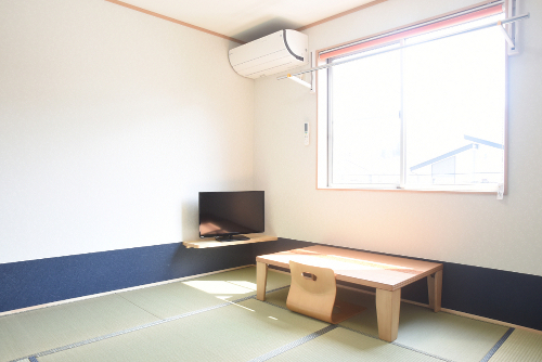 New building Japanese-style room 8 tatami mats non-smoking