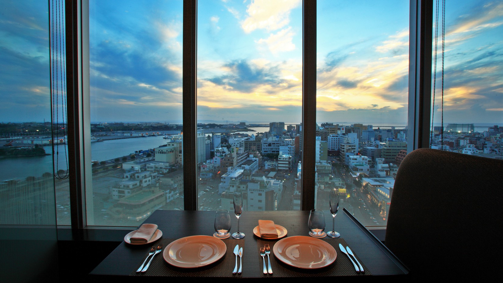 ホテルのディナーコース＆飲み放題をお得に満喫プラン！Granコース 高層階確約　夕朝食付