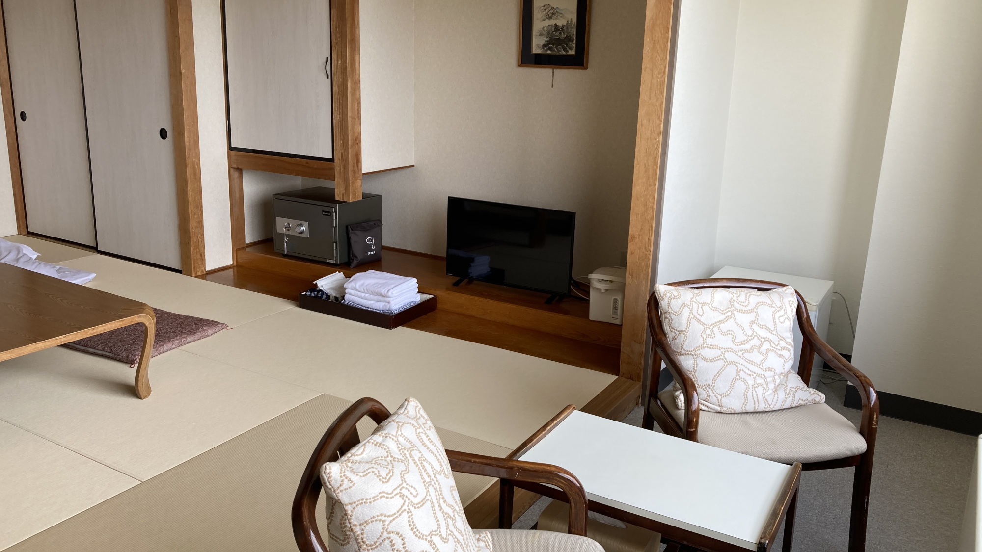 ■和洋室｜ツインルーム+和室10畳の和洋室でゆったりお過ごしください