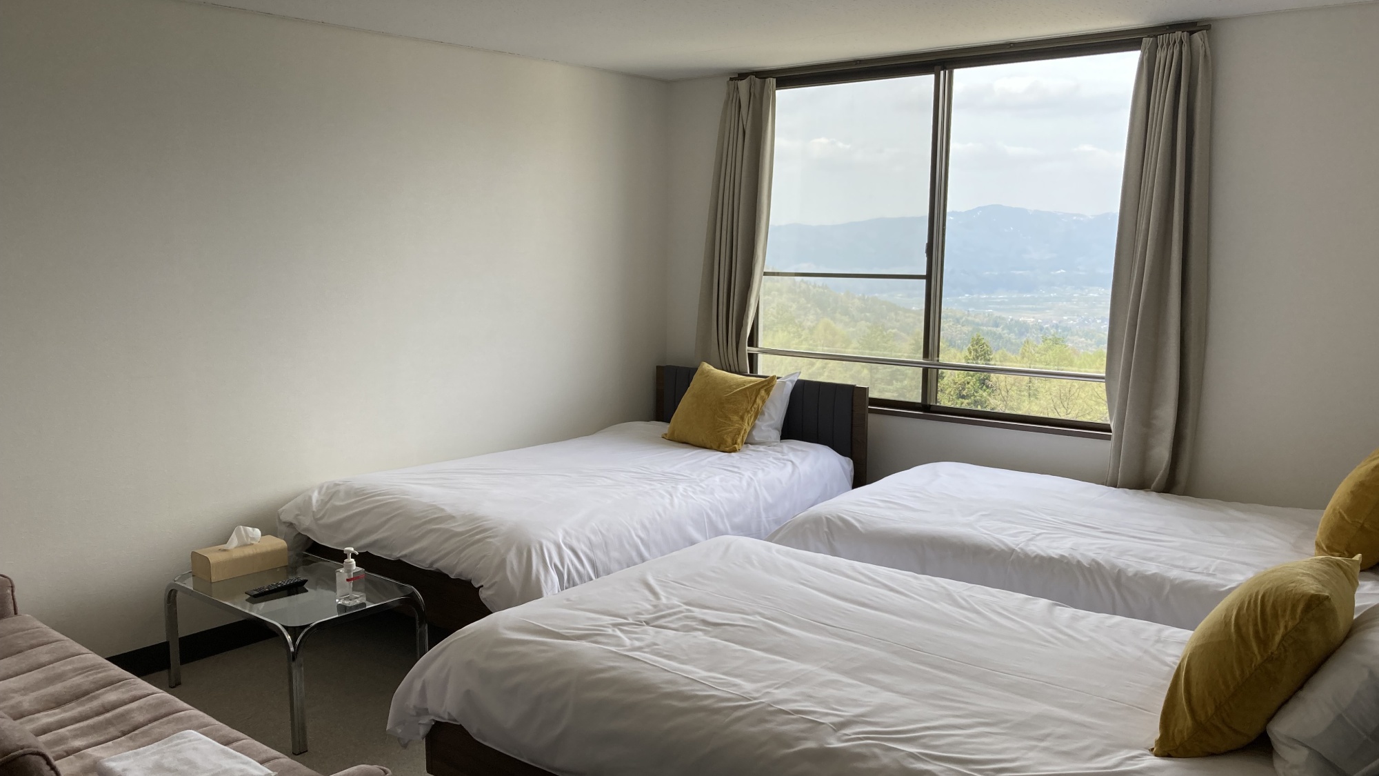 ■トリプルルーム｜ファミリーにも人気のトリプルルーム