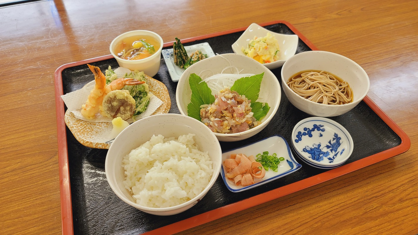 【1泊2食でこの値段！！もっとお安く♪♪】元学校で西伊豆産の海・山の恵みを味わおう♪