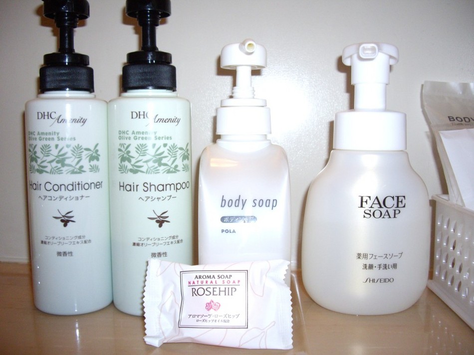 DHC shampoo & conditioner & body shampoo