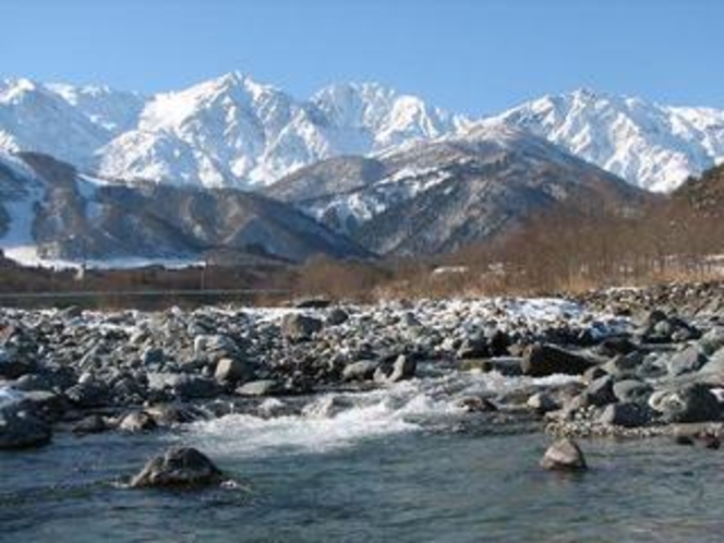 春の白馬三山