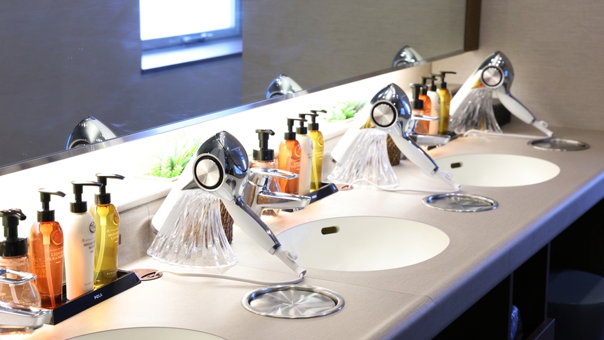 【女性限定】大人気アメニティの特典付きレディースプラン♪12時チェックアウト！〈朝食付き〉