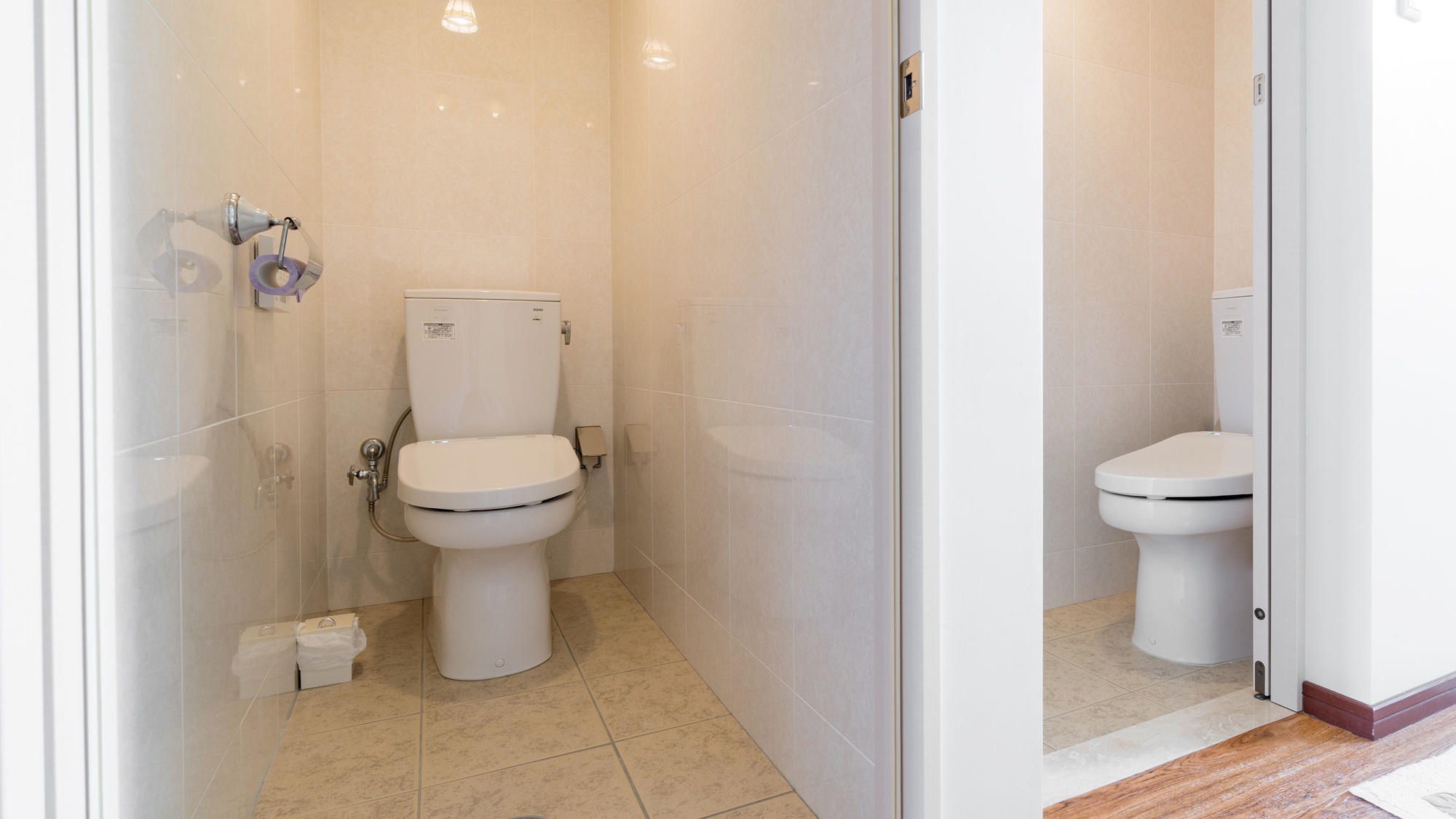 *【部屋/マルセイユ】トイレはお部屋に2箇所ございます。