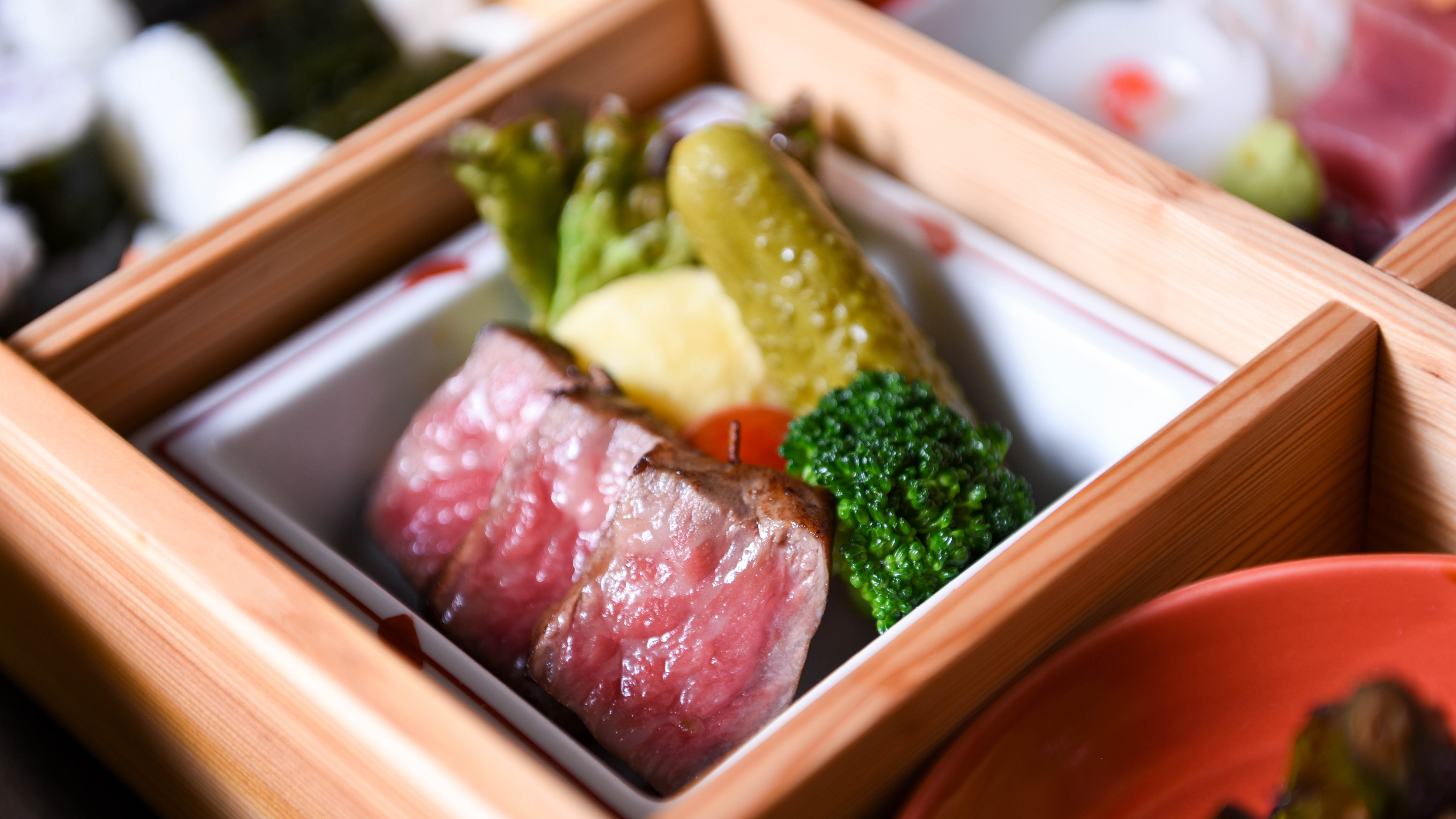 会席弁当｜季節ごとに内容が異なります