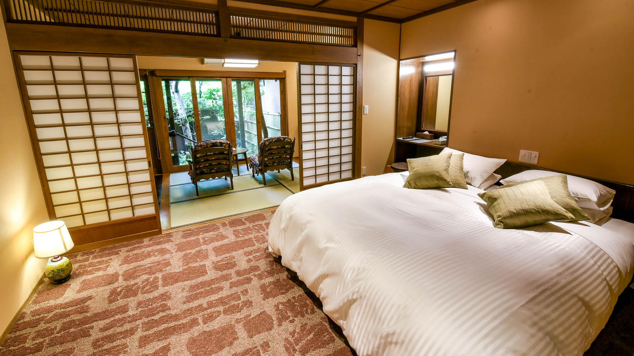 翠竹｜風呂付き・4.5畳＋ベッドルーム（ダブルベッド）