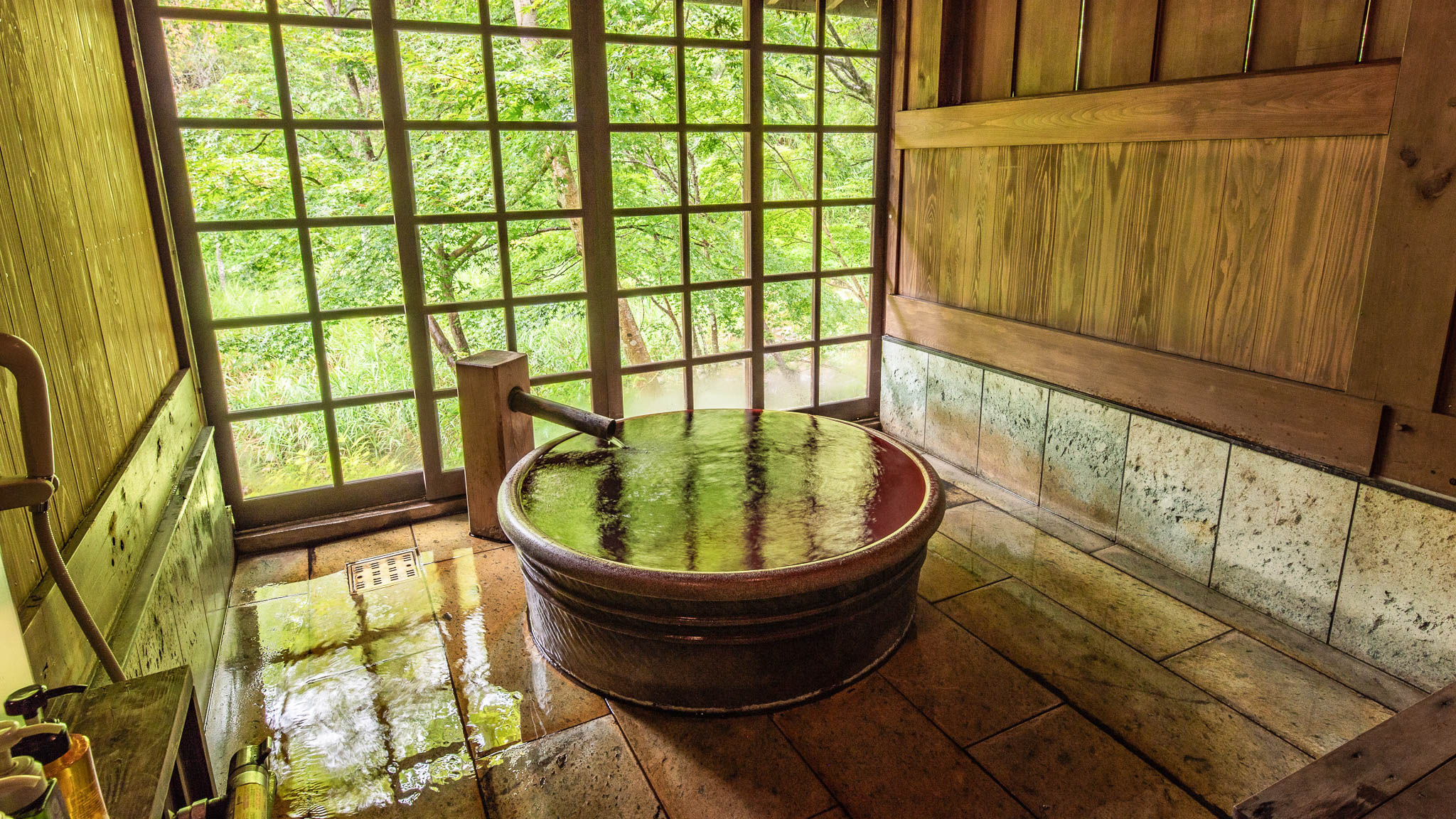 翠竹｜風呂付き・4.5畳＋ベッドルーム（ダブルベッド）