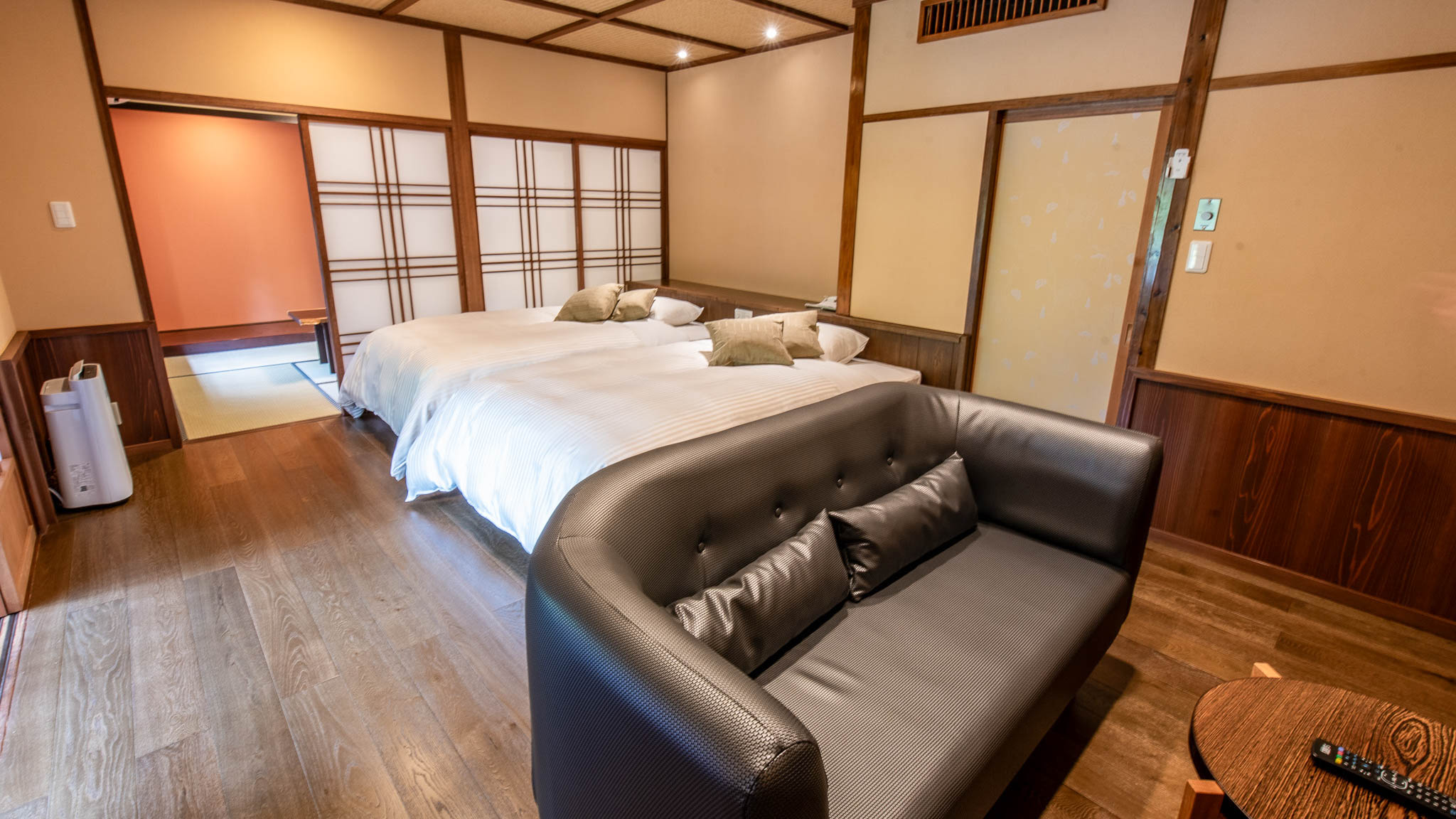 TBタイプのお部屋｜ツインベッド＋６畳