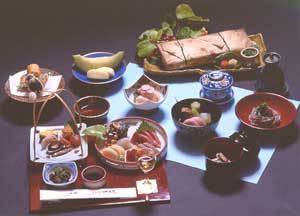 【直前割！世界遺産二湯巡り】【現金特価】お得に泊まろう！季節の四季会席・部屋食★