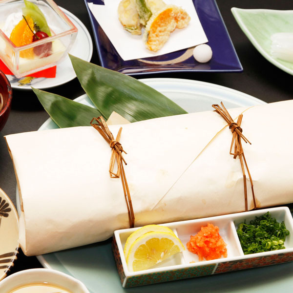 ★เชิญเพลิดเพลินไปกับอาหารพิเศษทางประวัติศาสตร์ “ปลาทรายแดงโฮโชยากิ” ที่ถูกนำมาถวายให้กับผู้พิพากษาในสมัยเท็นเรียว