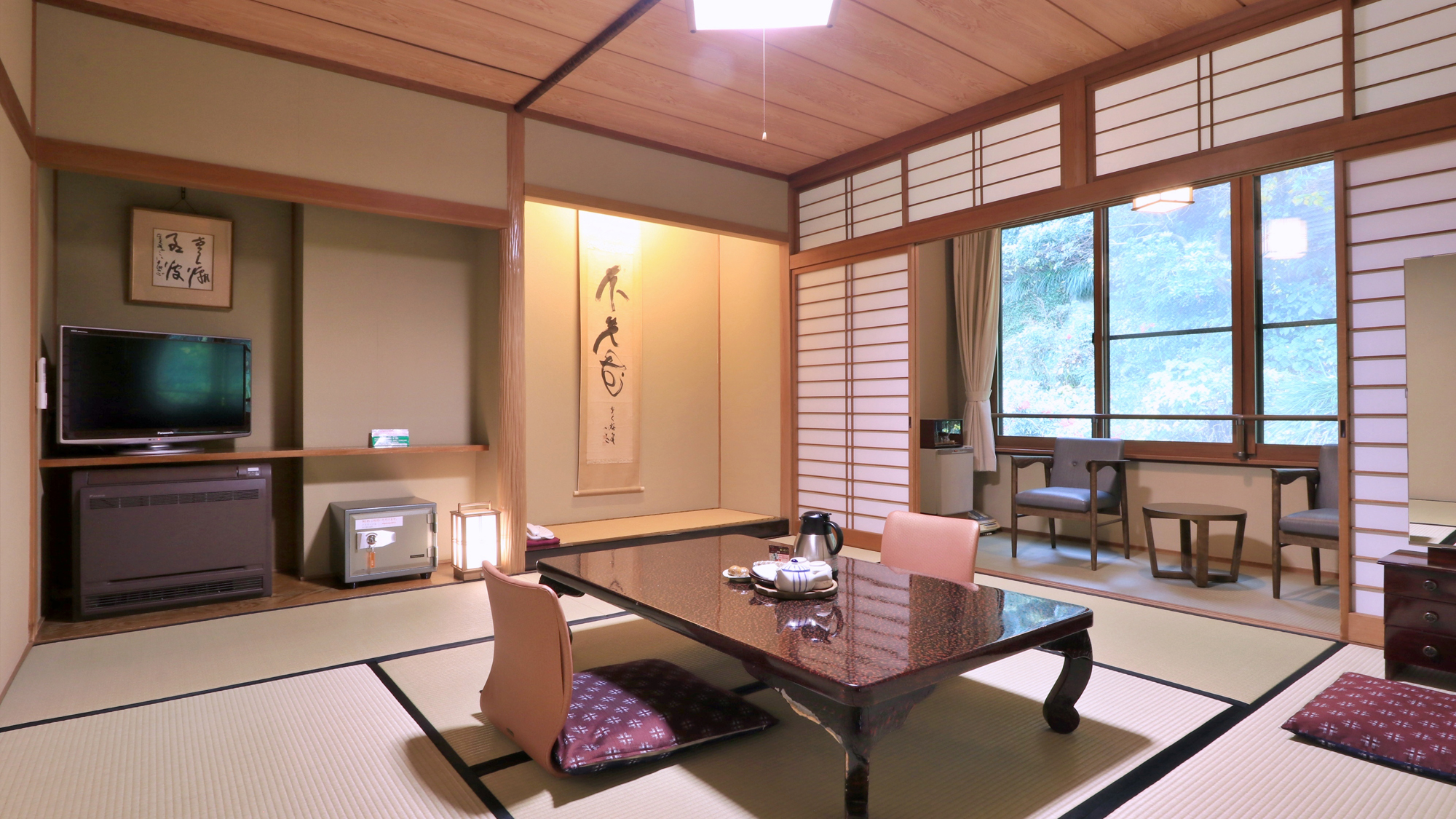 【客室】和室8畳