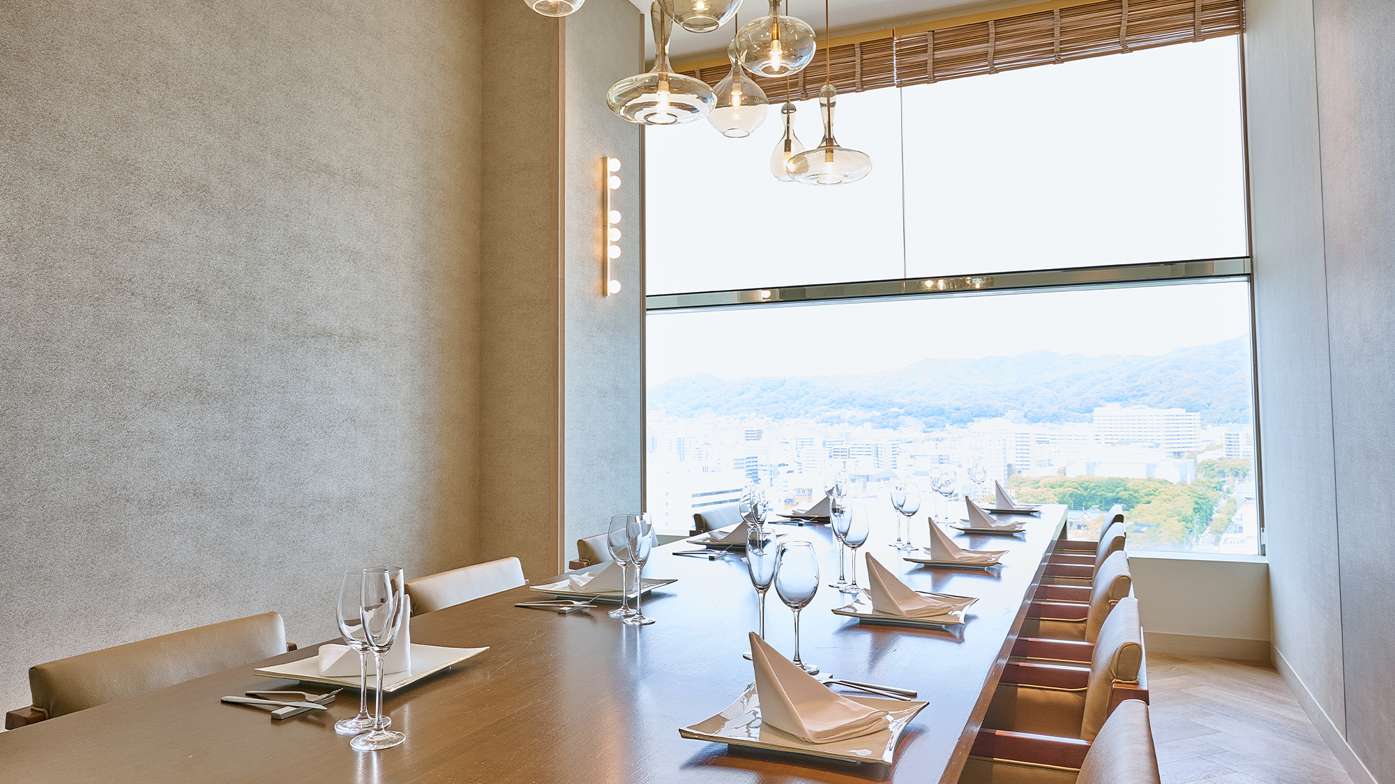 17F　レストラン　個室