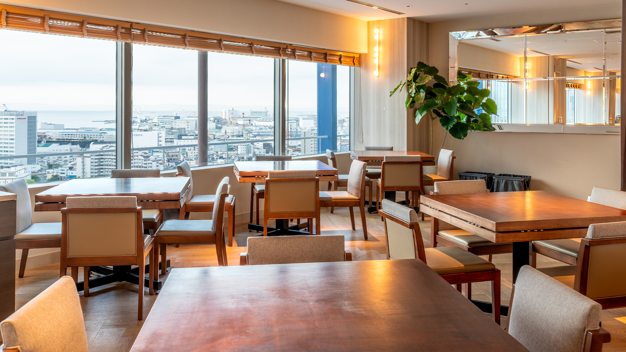 17F　レストラン