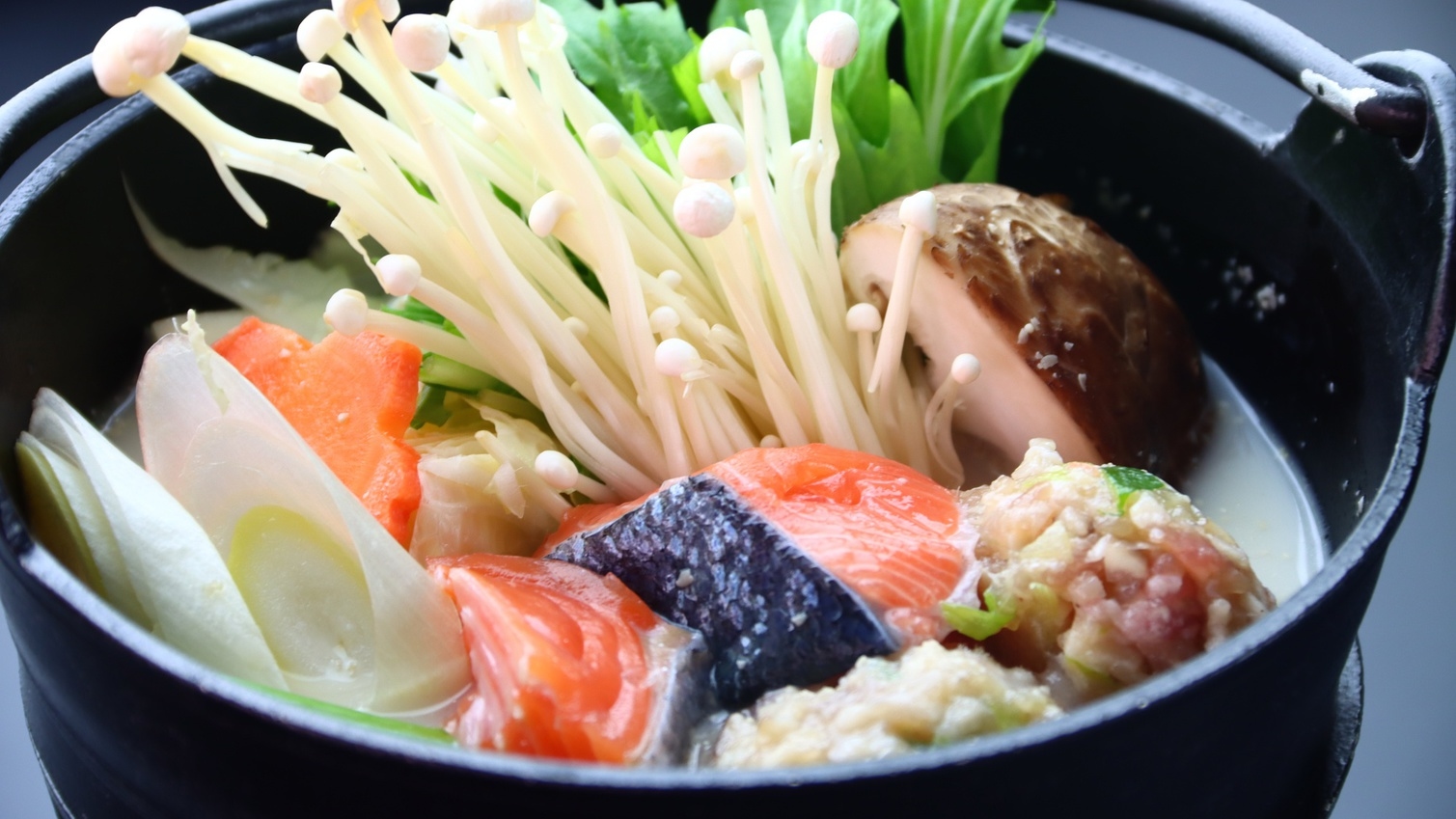 【1泊2食付】冬はスキー・夏は登山！レトロなロッヂで過ごす栂池ステイ