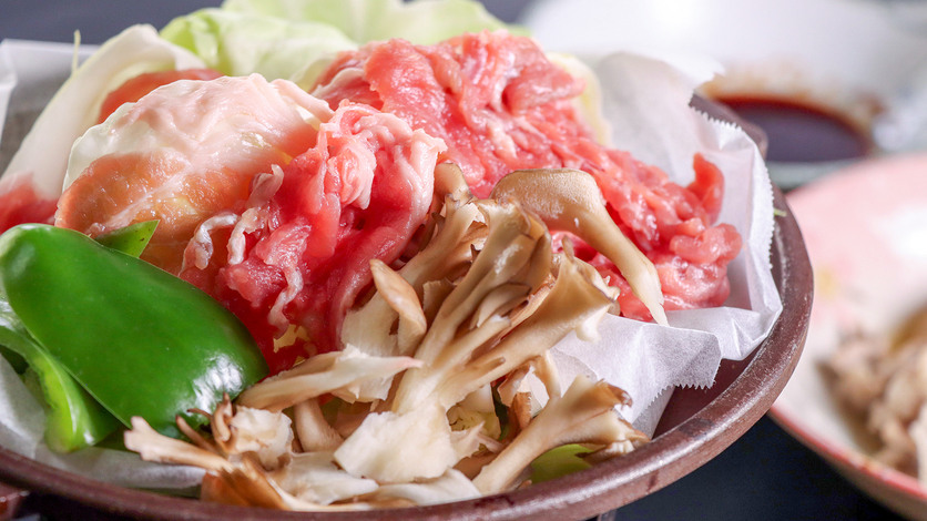 【夕食付き】朝は自由に好きなものを♪夜は手作りの日替わり夕食をご提供！